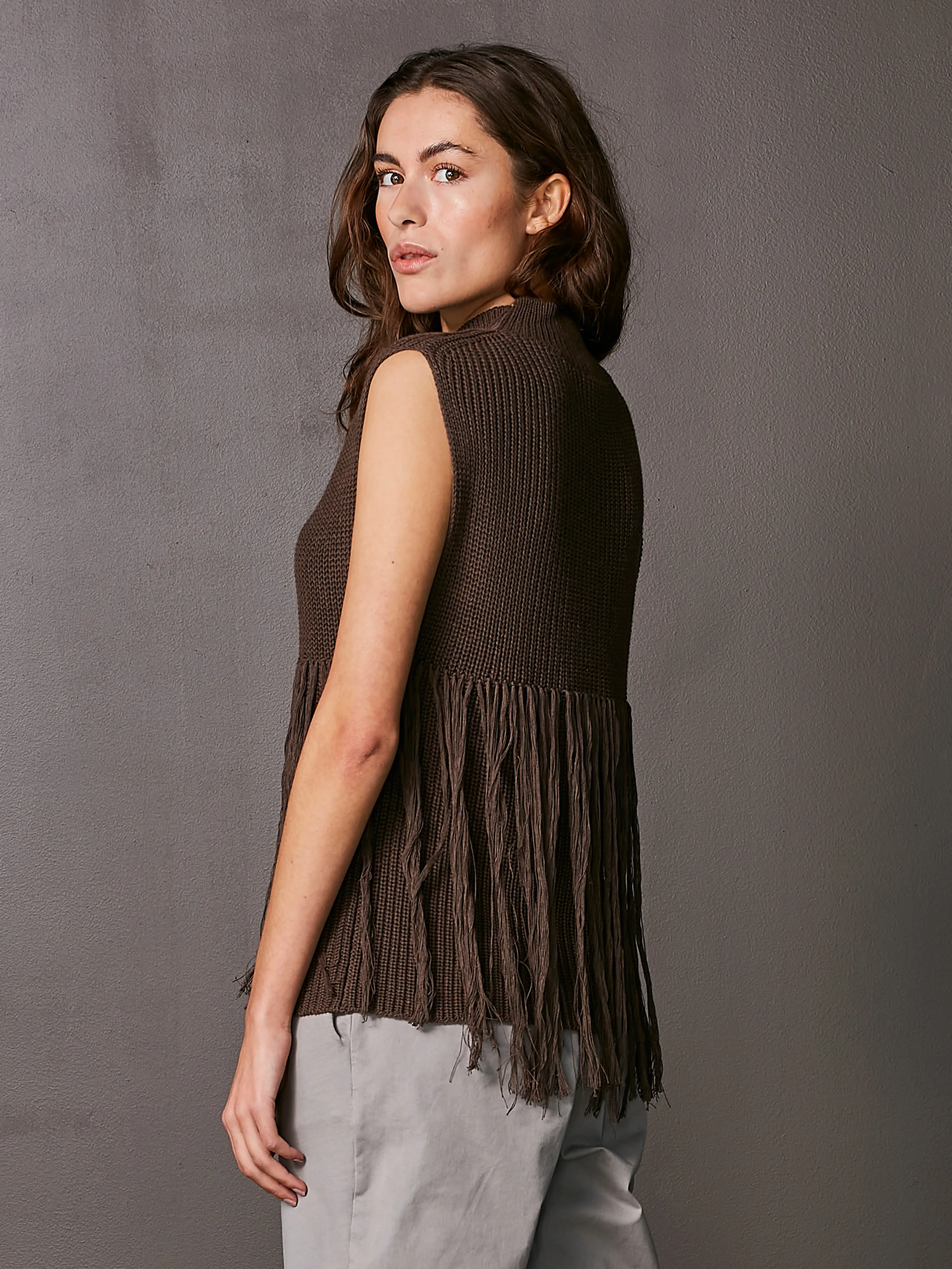 VIRNA knit vest - Dark Brown